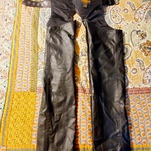 Freedom brand leather riding crops size 28 women's